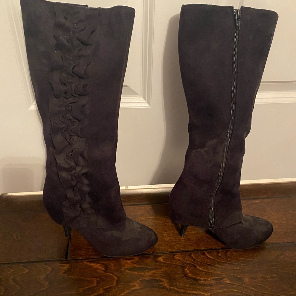 Fergalicious by Fergie black suede knee high boots size 6 - Picture 1 of 6